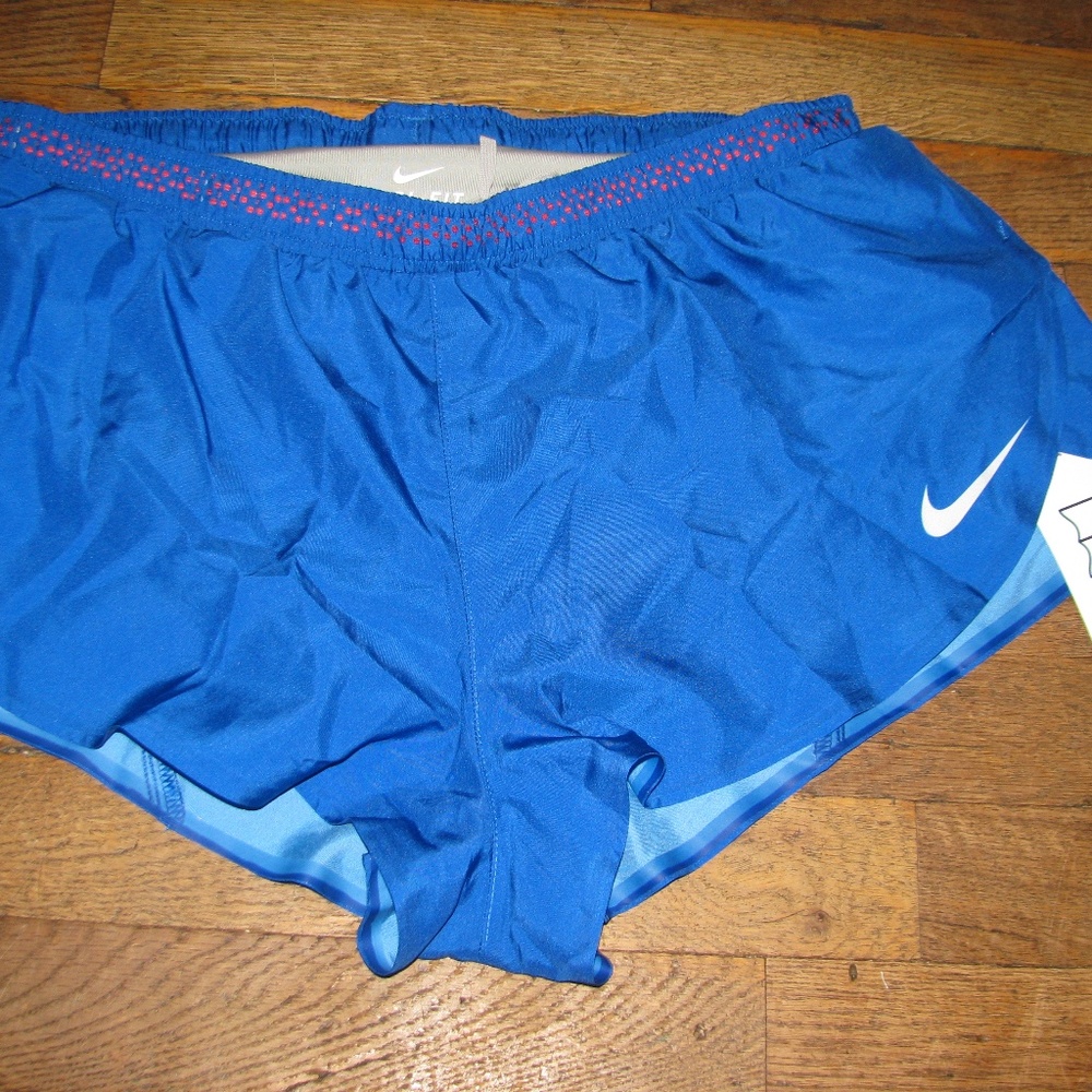 NIKE sample athletic shorts w/ built in liner; M